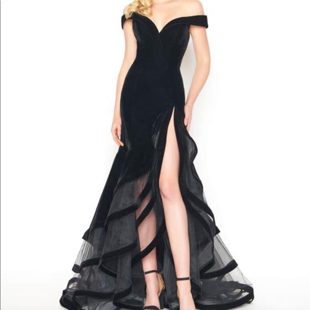 Macduggall dress